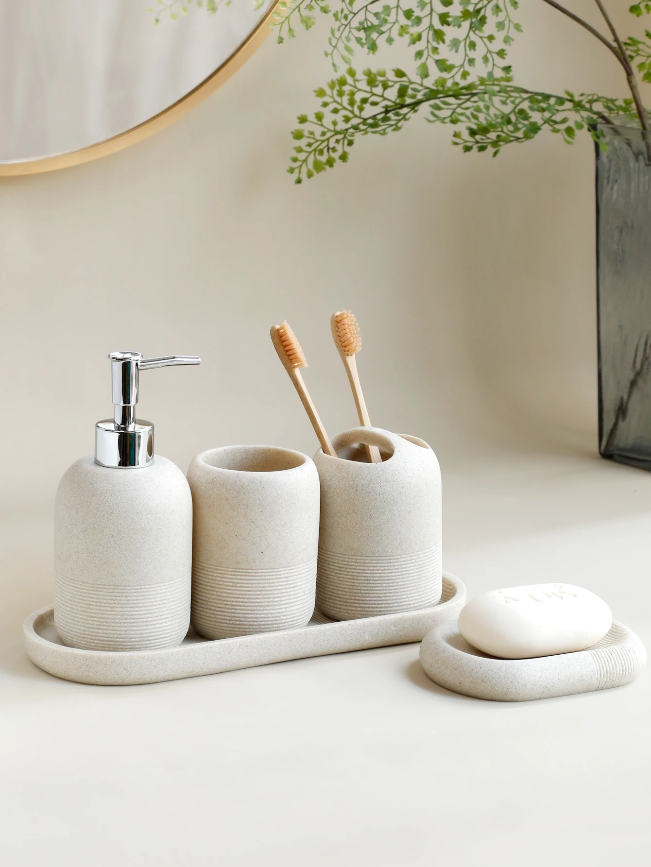 5-Piece Resin Bathroom Essentials Set