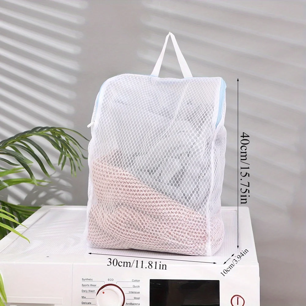 Zippered Mesh Laundry Bag for Lingerie and Delicates - Image 5