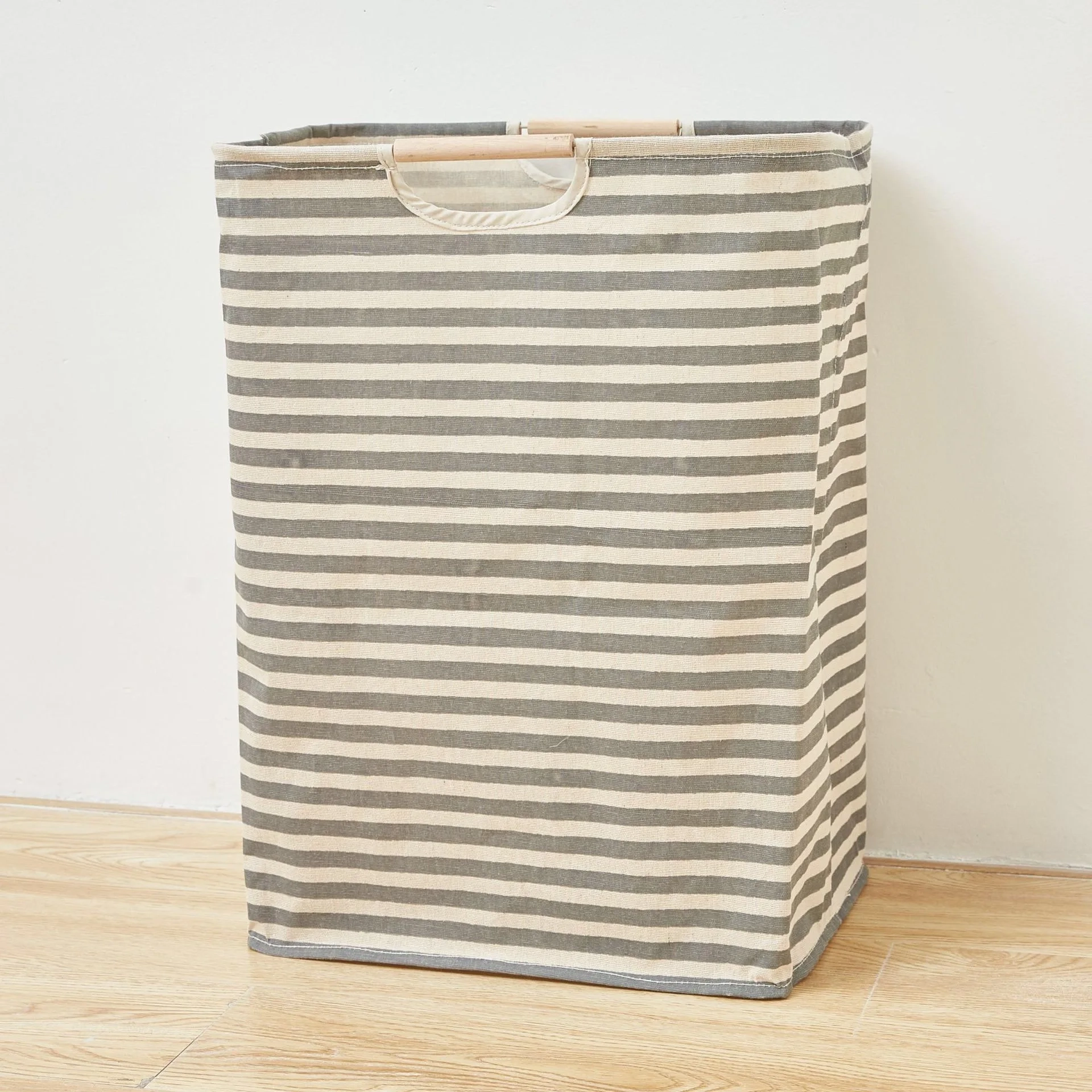 Foldable Waterproof Oxford Laundry Basket with Handles - Image 9