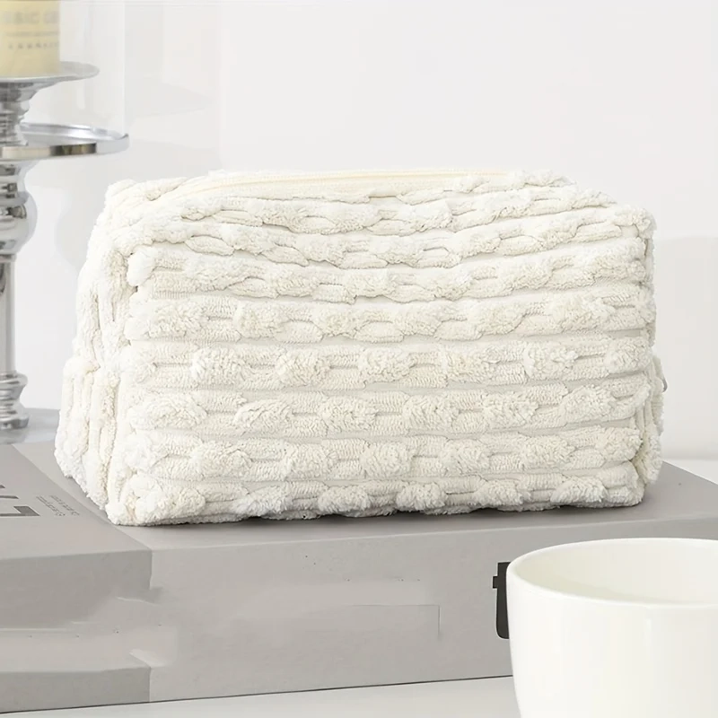 Plush Large Capacity Makeup Toiletry Bag - Image 4