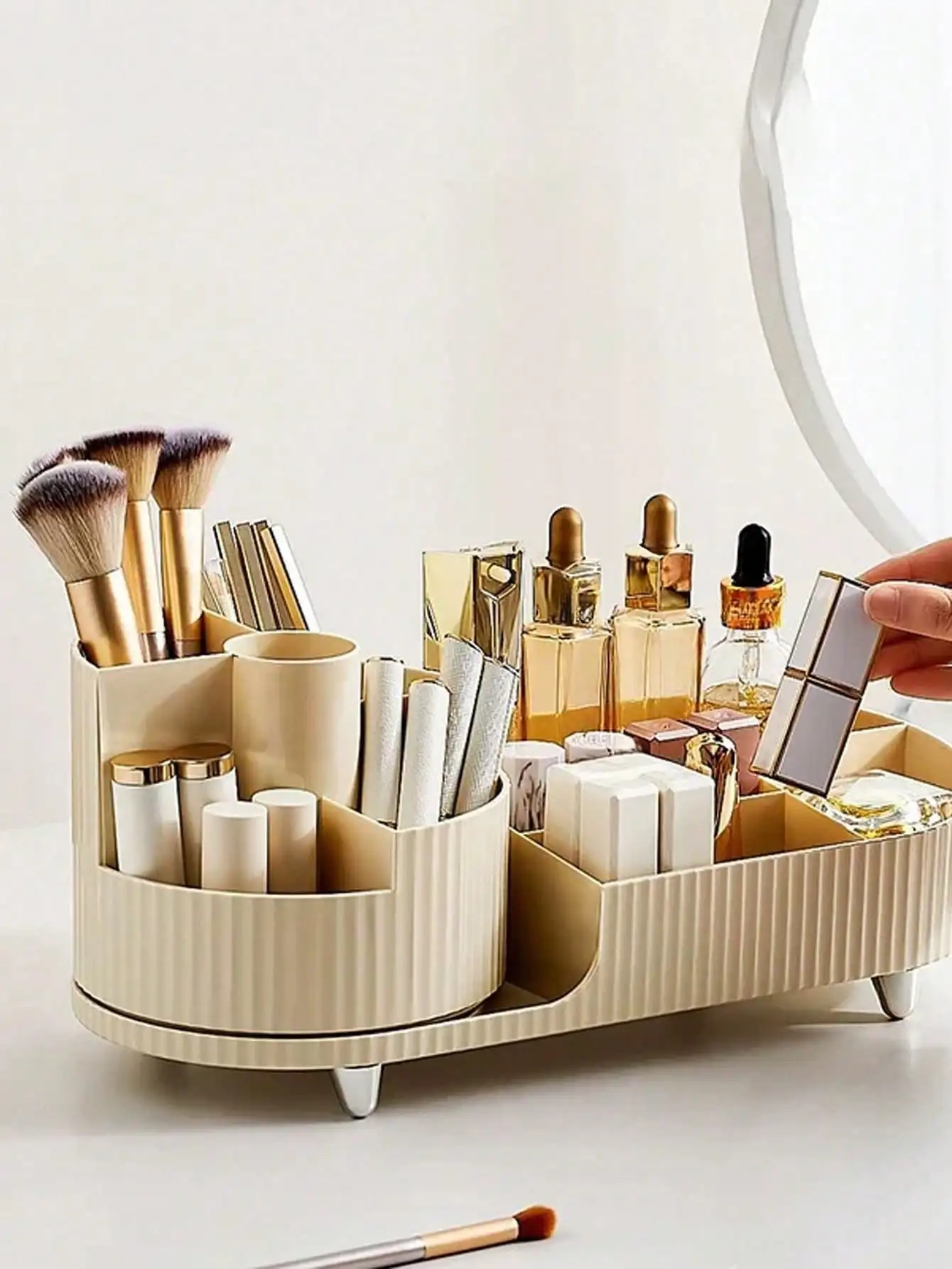 Rotating Makeup and Cosmetic Organizer Box - Image 2