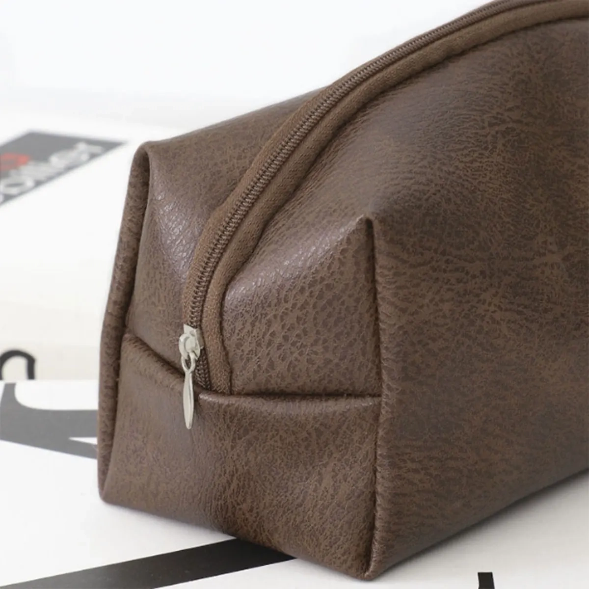 Large Capacity PU Makeup Toiletry Bag - Image 4